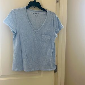 Loft T-shirt - Size M.